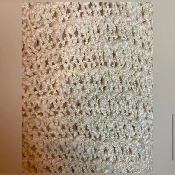 ASTR The Label Slash Back Popcorn Bouclé Sweater Size Medium Oatmeal - Picture 6 of 8